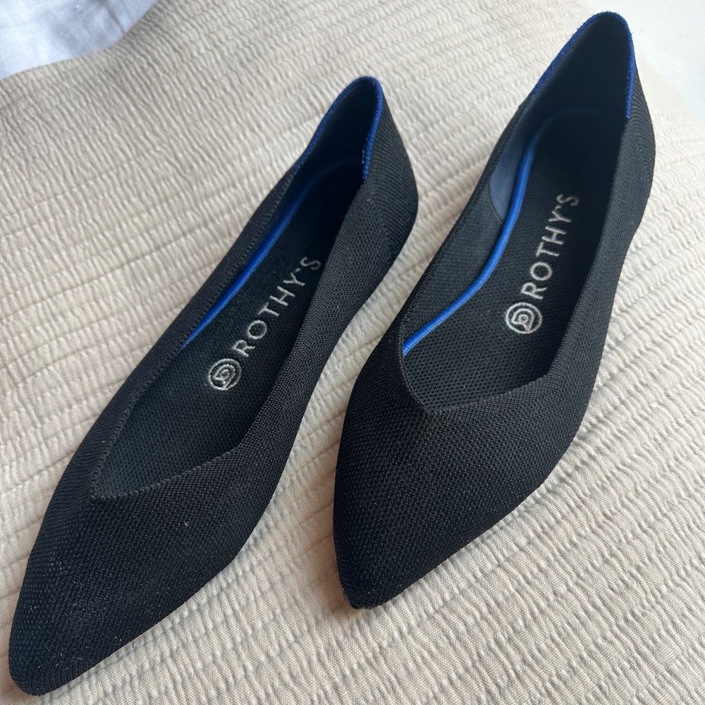 Rothy's Black Pointed Knit Flats with Blue Trim